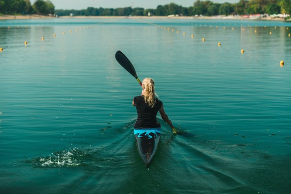 Quels sont les conseils pour une expédition de kayak dans les fjords du Groenland?